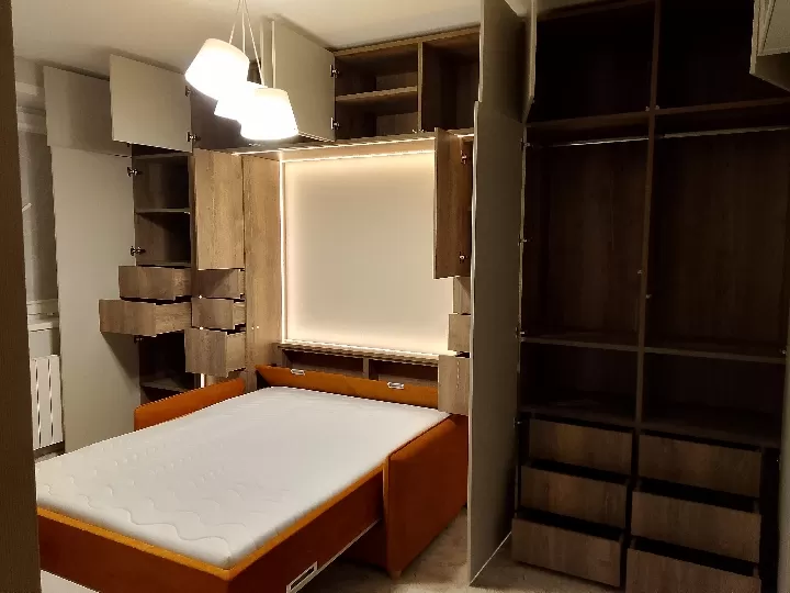 UY_W_55_a Платяной шкаф с выдвижными ящиками