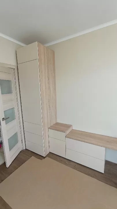 UY_B_45_a Откатная тумба с выдвижными ящиками 45 см