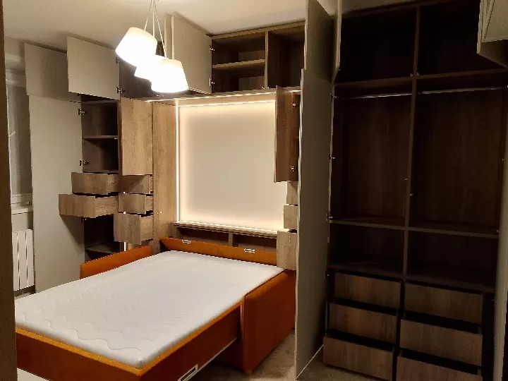 UY_W_55_a Платяной шкаф с выдвижными ящиками