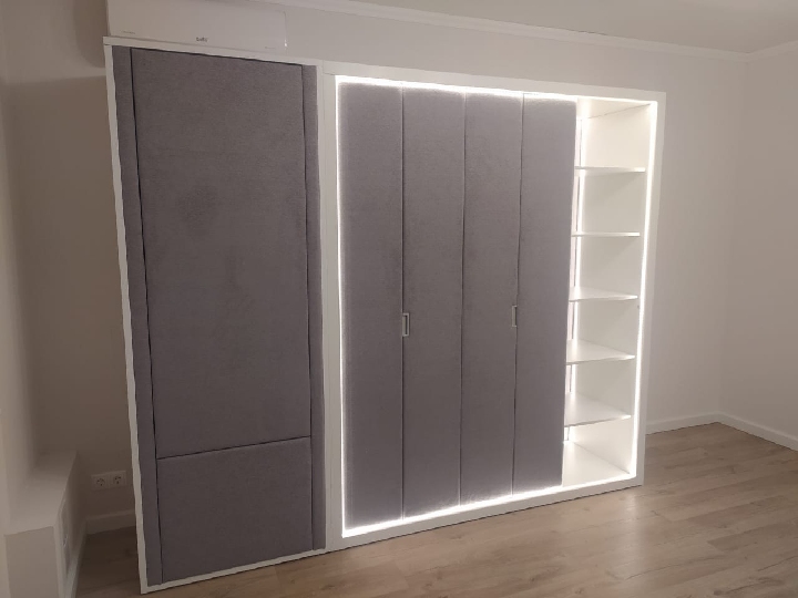 Шкаф 1.1 с откидным столом и подсветкой